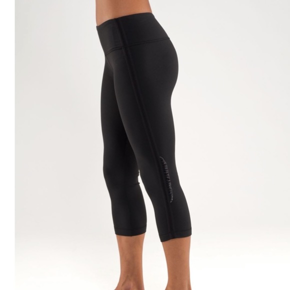 Lululemon Wunder Under Crop Ruffle Leggings Size 6 - Picture 3 of 11